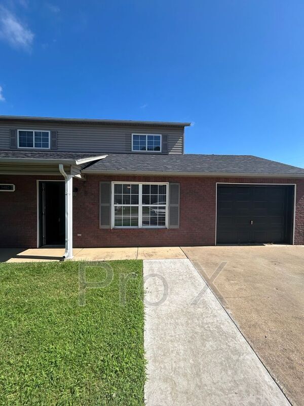 property at 3402 SW Victoria Pl