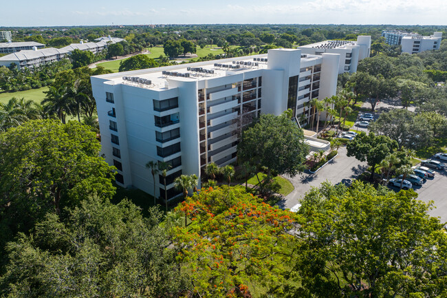 The Glens Building I and II in Boca Raton, FL - Building Photo - Building Photo