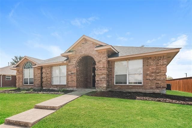 9306 Chimneywood Dr in Rowlett, TX - Building Photo - Building Photo