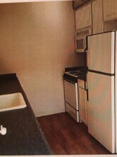 50 NE Village Squire Ave, Unit 14 in Gresham, OR - Foto de edificio - Building Photo