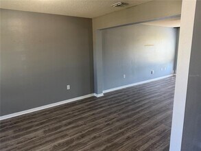 7 Russkin Ln in Palm Coast, FL - Building Photo - Building Photo