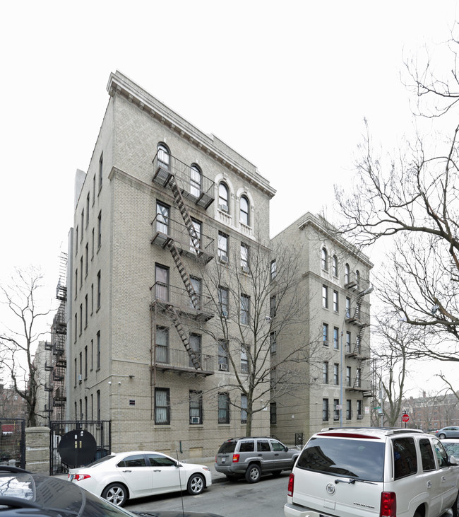 3202 Kossuth Ave in Bronx, NY - Building Photo - Building Photo