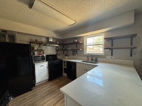 1711 Tamra Ct in Round Rock, TX - Foto de edificio - Building Photo