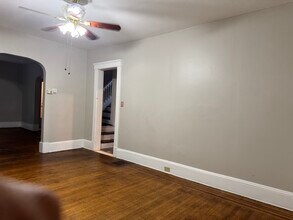 2245 E 87th St in Cleveland, OH - Foto de edificio - Building Photo