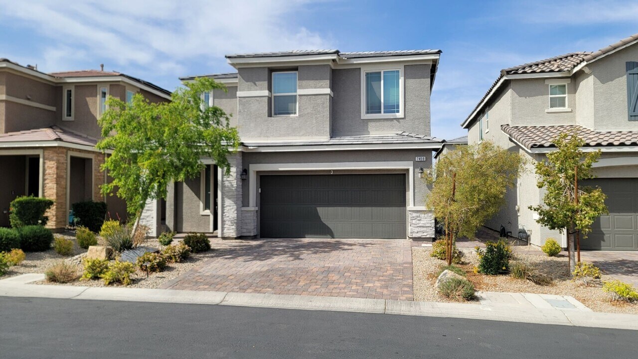 7498 Tinley Crk Ave in Las Vegas, NV - Building Photo