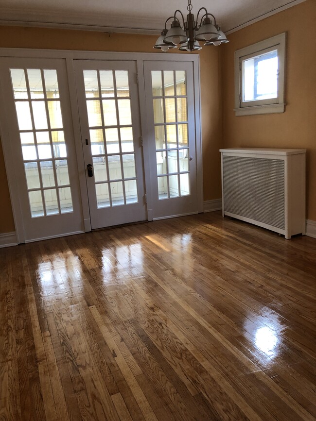 6446 N Wayne Ave, Unit 2