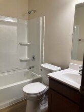 3515 S West Ave, Unit #2 in Sioux Falls, SD - Building Photo - Building Photo