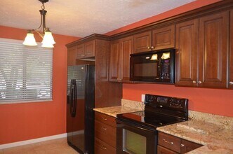 2721 Village Blvd in West Palm Beach, FL - Building Photo - Building Photo