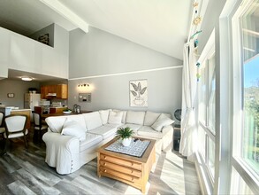 6171 Rancho Mission Rd in San Diego, CA - Building Photo - Building Photo