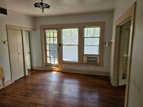 1661 Marshall St, Unit 2 in Houston, TX - Foto de edificio - Building Photo