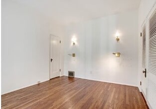 The Four Gables in West Hollywood, CA - Building Photo - Building Photo