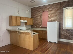 110 W Nevada Ave in El Paso, TX - Building Photo - Building Photo