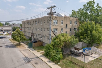 2118 Delaware Ave in Buffalo, NY - Building Photo - Building Photo