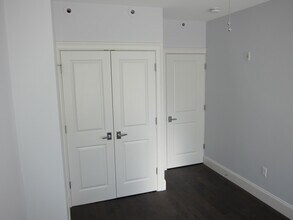 18 Grove St, Unit 2 in Boston, MA - Building Photo - Building Photo