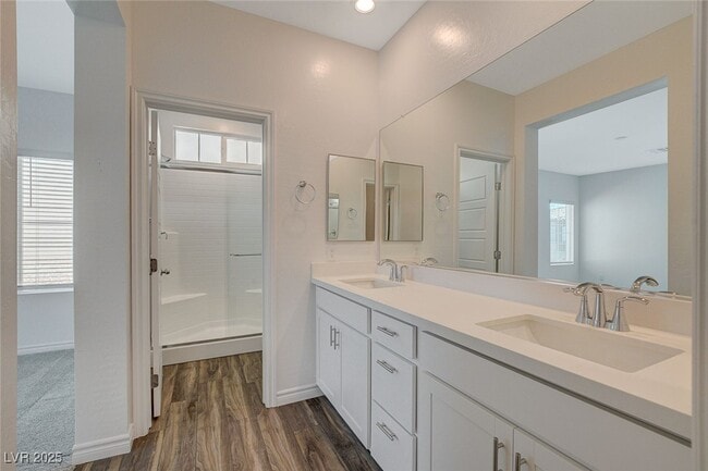 property at 206 Callen Falls Ave