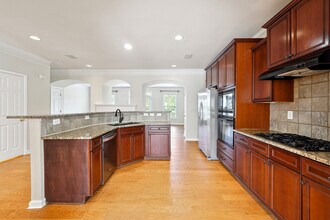 6043 China Rose Ln in Duluth, GA - Building Photo - Building Photo