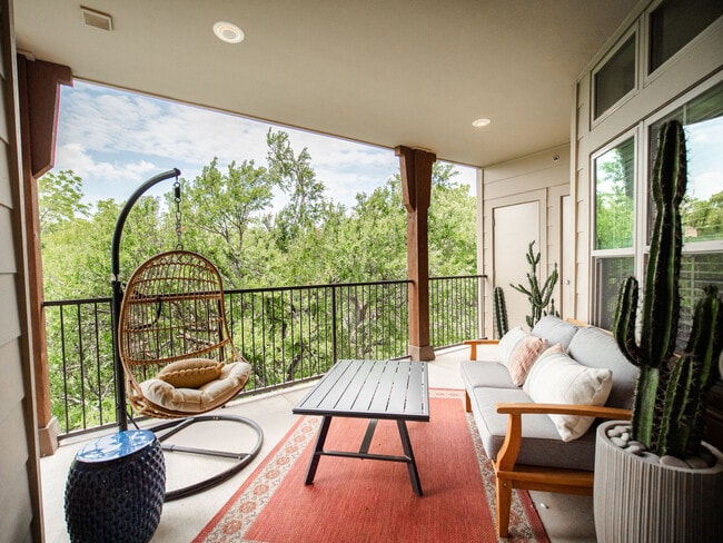The Kelsey at Scofield Farms in Austin, TX - Foto de edificio - Building Photo