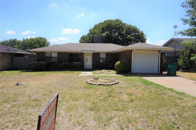 property at 705 W Louisa Ave