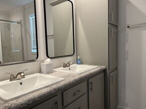 24300 Airport Rd in Punta Gorda, FL - Building Photo - Building Photo