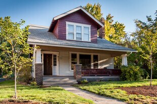 913 E Isaacs Ave in Walla Walla, WA - Building Photo