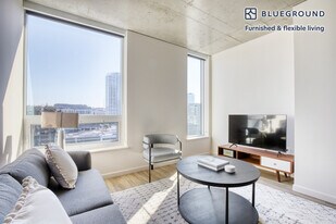 210 8th Ave N in Seattle, WA - Building Photo