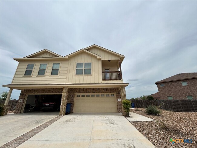 415 Creekside Curve in New Braunfels, TX - Building Photo - Building Photo