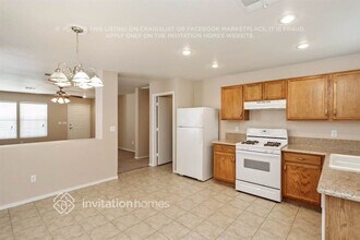 653 Salt Flats Cir in Henderson, NV - Building Photo - Building Photo