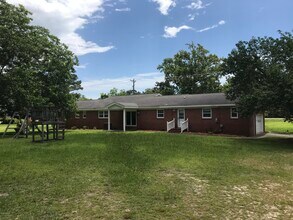 10091 US-17 in Wilmington, NC - Building Photo - Building Photo