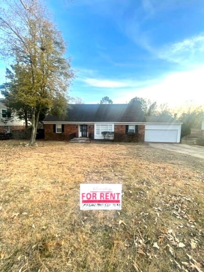 property at 3021 Dumbarton Rd