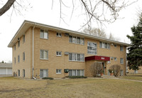 New Hope Garden Apartments in New Hope, MN - Building Photo - Building Photo