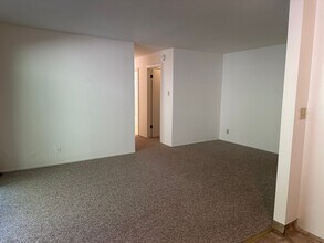 460 Monterey Boulevard in San Francisco, CA - Building Photo - Interior Photo