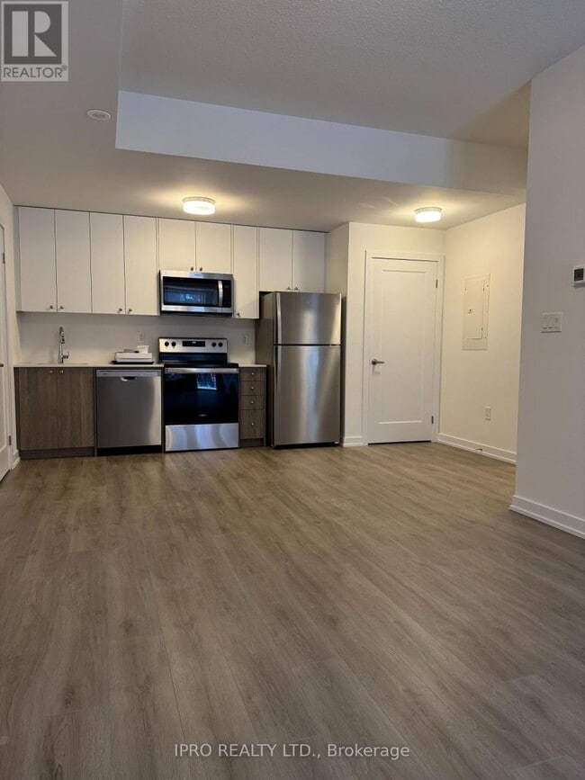 property at 40-M140 Palace St