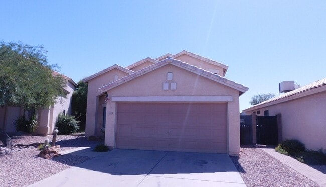 2147 E Robin Ln