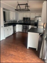 6622 Sky Blue Ct in Alexandria, VA - Foto de edificio - Building Photo