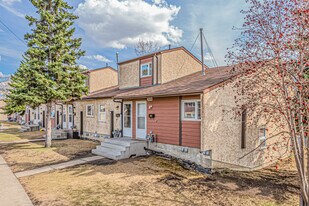 Clareview II in Edmonton, AB - Building Photo