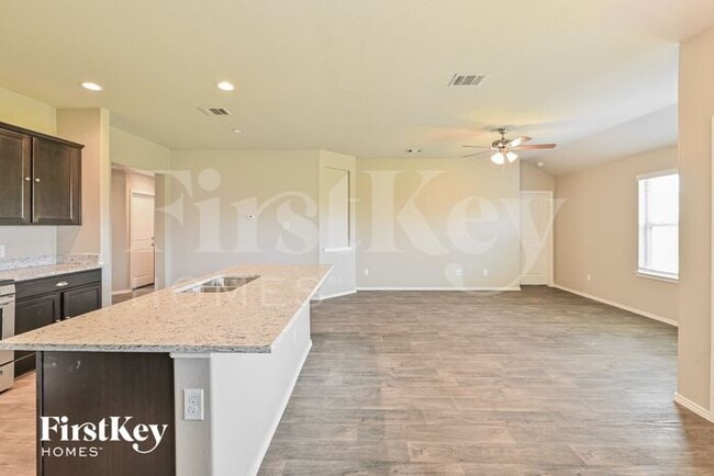 3906 Barnacle Ct in Baytown, TX - Building Photo - Building Photo
