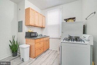 3114 N Calvert St-Unit -3 in Baltimore, MD - Building Photo - Building Photo