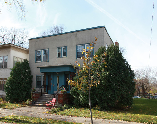 3440 Colfax Ave S in Minneapolis, MN - Building Photo - Building Photo