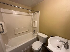 522 SE Byers Ave in Pendleton, OR - Building Photo - Building Photo