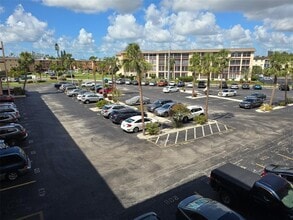 3917 Lake Bayshore Dr in Bradenton, FL - Building Photo - Building Photo
