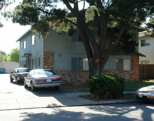 1642 Queen Charlotte Dr in Sunnyvale, CA - Building Photo - Building Photo