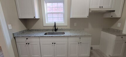 514 N Hamilton St in High Point, NC - Foto de edificio - Building Photo