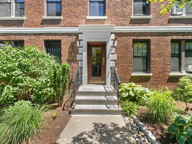 62 Queensberry St in Boston, MA - Building Photo - Building Photo