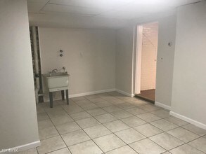 2927 Edison Hwy in Baltimore, MD - Building Photo - Building Photo