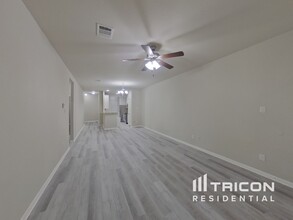 168 Camelot Pl Ct in Conroe, TX - Building Photo - Building Photo