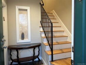 60 Arlington St in Mineola, NY - Building Photo - Building Photo