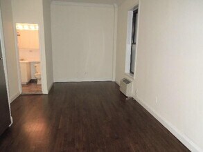 76 W 85th St in New York, NY - Building Photo - Building Photo