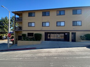 President Apartments in Harbor City, CA - Building Photo - Building Photo