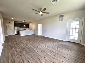 430 Cambria St in Freemansburg, PA - Foto de edificio - Building Photo