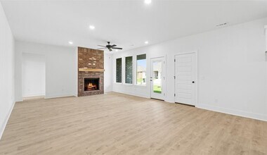 4856 W Aurora St in Fayetteville, AR - Building Photo - Building Photo